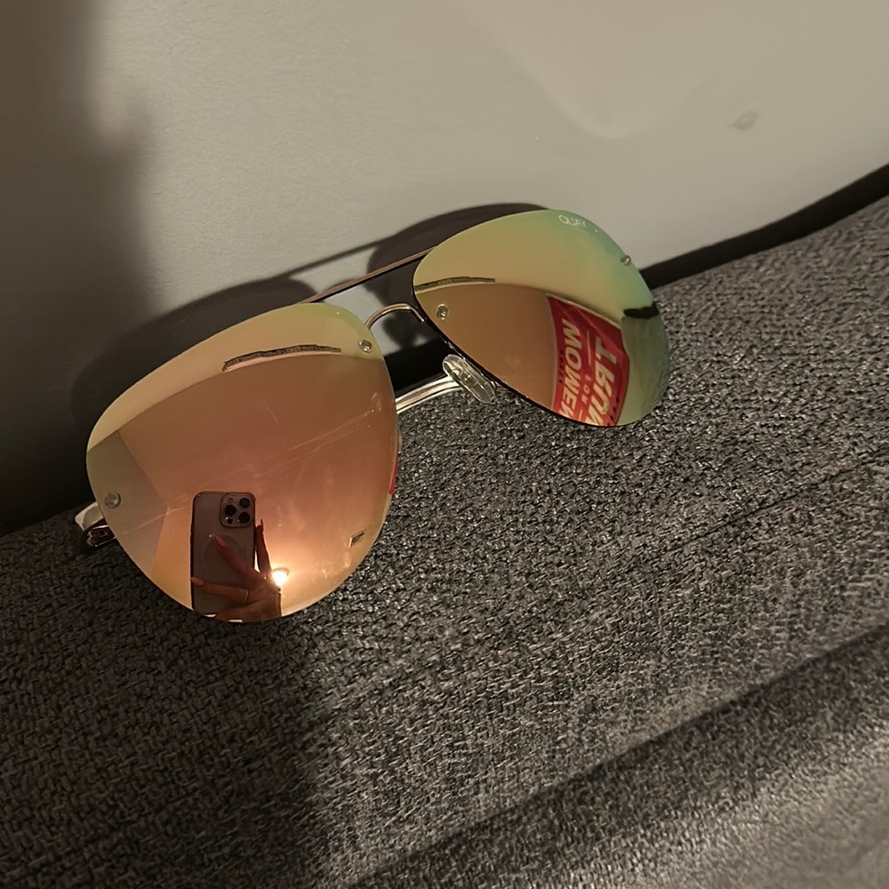 QUAY sunglasses slightly used